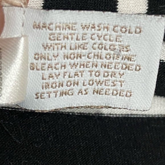 Chico’s Black & White Striped Top - Picture 6 of 7